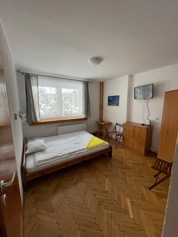 Hotel Gosciniec Ozna Kiczora Exterior foto